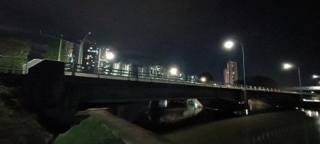 Cross the Kallang Bridge.