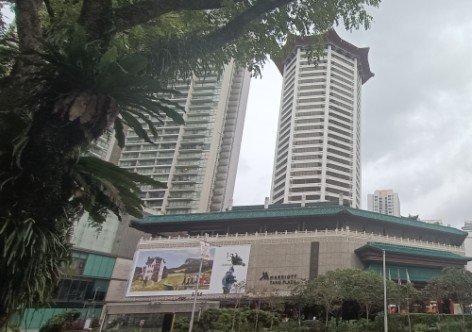 Singapore Marriott Tang Plaza Hotel at 320 Orchard Rd.