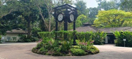The Clock Tower at Orchid Plaza is designed by Eng Siak Loy.