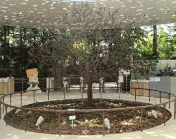 雅各布巴拉斯儿童花园中的 Zadok Ben-David 创作的 Mystree。