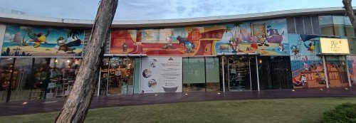A Few Murals at  VivoCity's Sky Park by Unknown Artist(s).