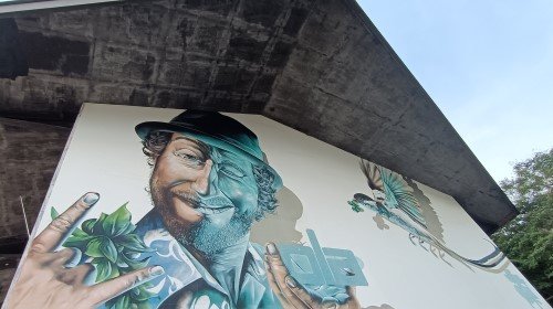 Ceno2 wall mural at Ola Beach Club.