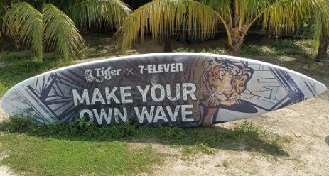 7-ELEVEN at Palawan Beach.