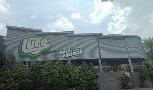 SKYLINE LUGE SINGAPORE.