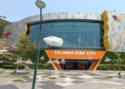 The Malaysia Airlines Plane at Kidz Zania Singapore.