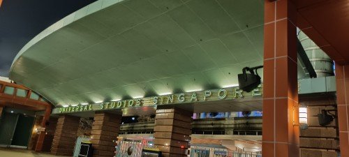 Turn left when you reached the Resorts World Sentosa building, keep to the right, follow the sheltered walkway to the entrance of Universal Studios.